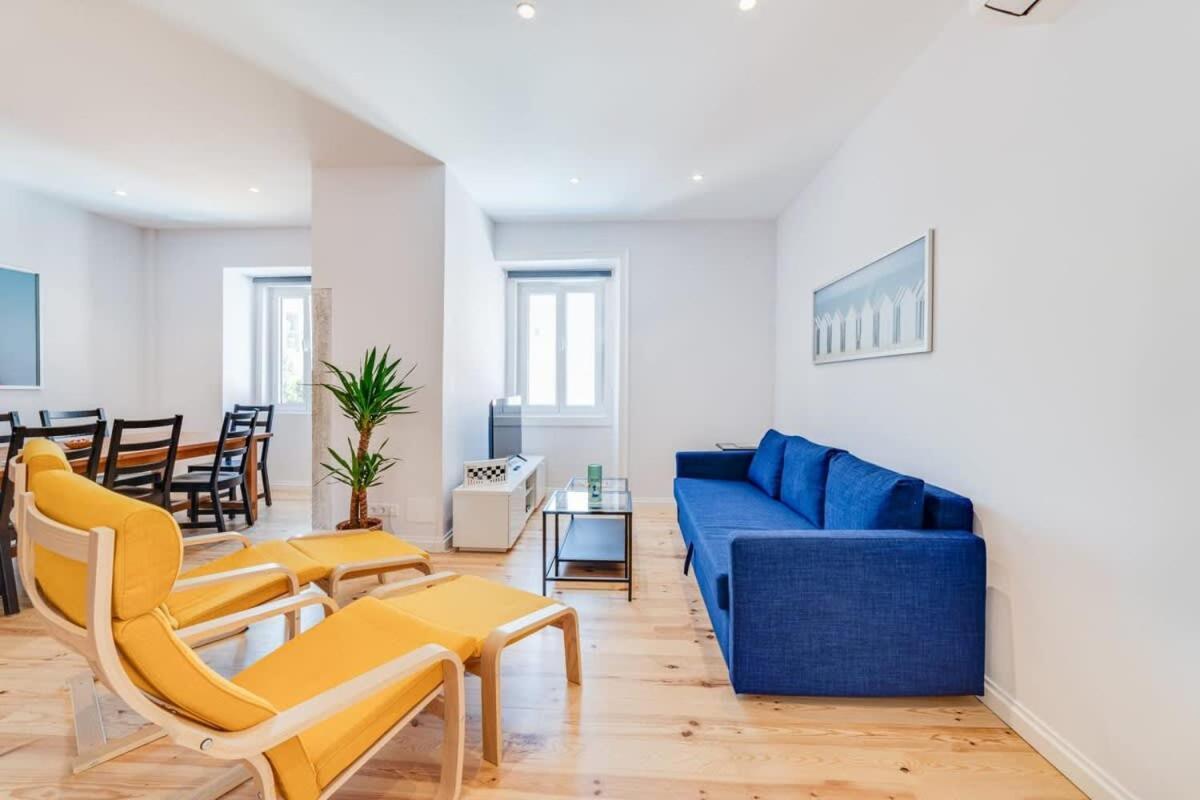 Cozy Coastal Getaway 3Br Apartment In 埃斯托利尔 外观 照片
